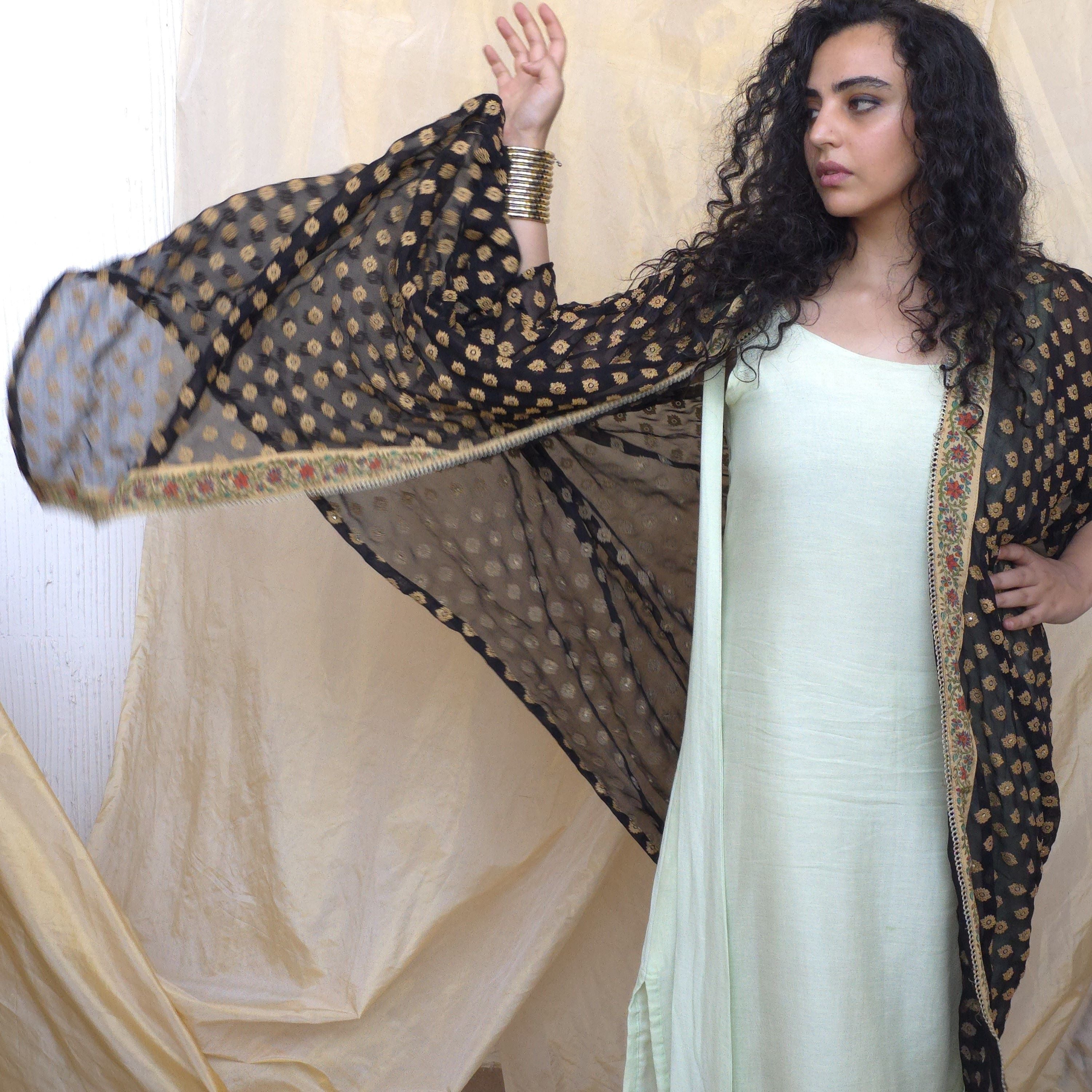 OAK Kaalratri Kaftan Shrug